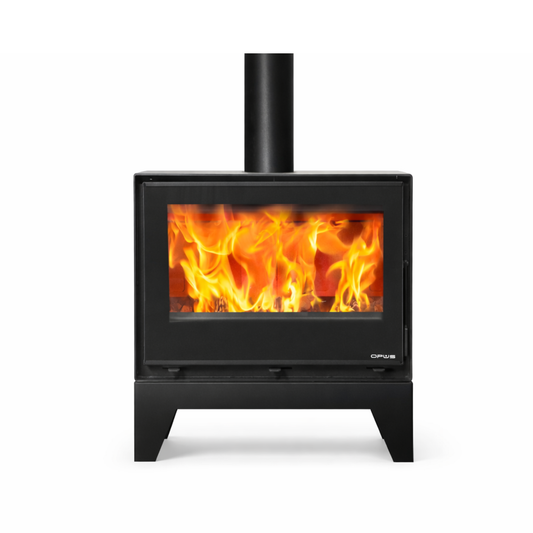 OpusOctaveF70. Black freestanding stove with visible flames on a white background