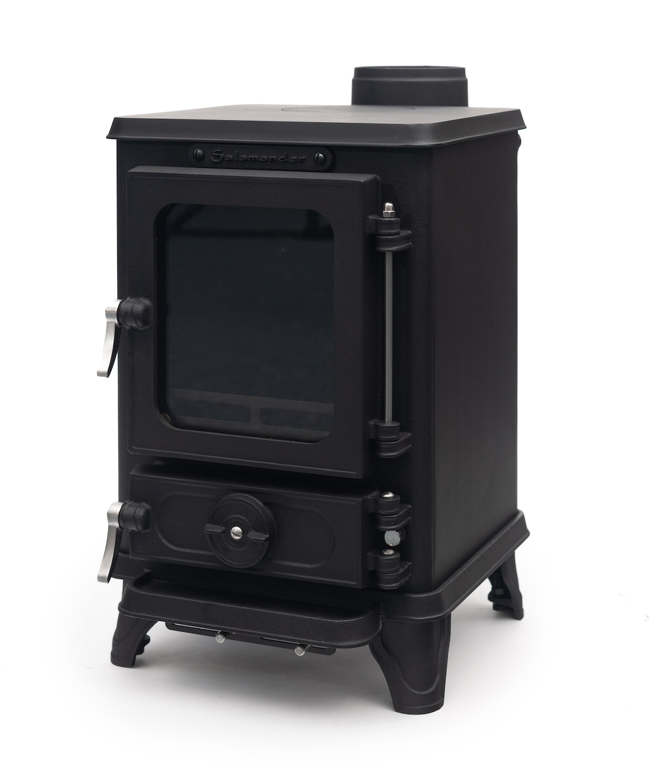 Salamanda Hobbit Stove Black wood stove on a white background