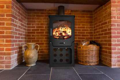 SaltfireS T-X5 brick-walled room with a vase and basket.