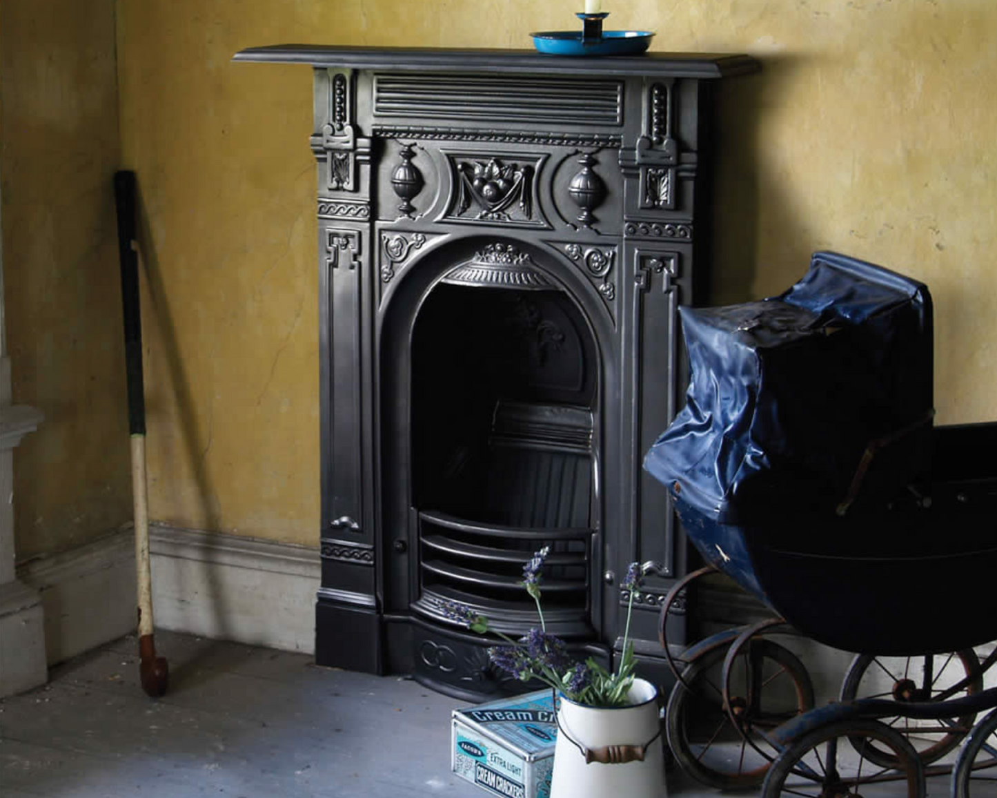 Carron Victorian Small Combination Fireplace Lifetsyle Black